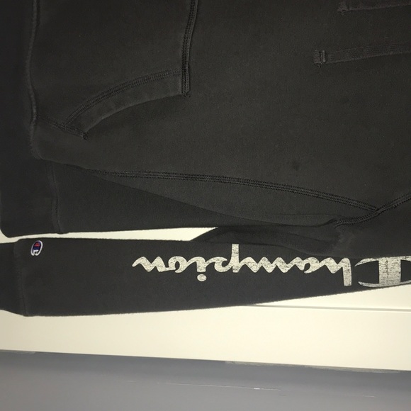 Champion hoodie size medium women - Picture 2 of 5